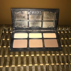 Kat Von D shade light contour kit lightly used